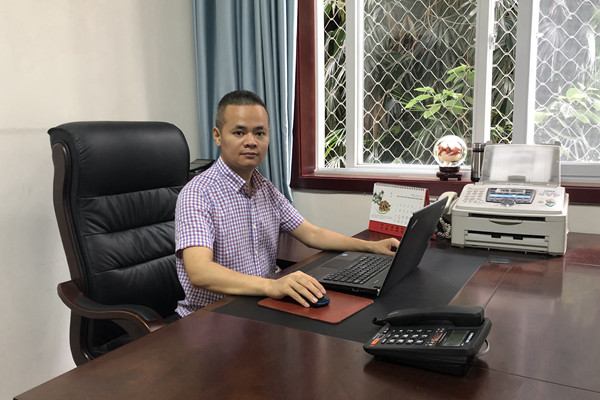 湯文杰_600.jpg 湯文杰_600.jpg